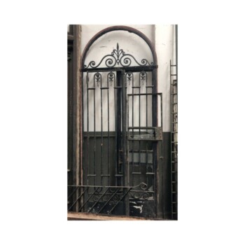 Puerta de hierro forjado dos hojas con medio punto 115 x 300